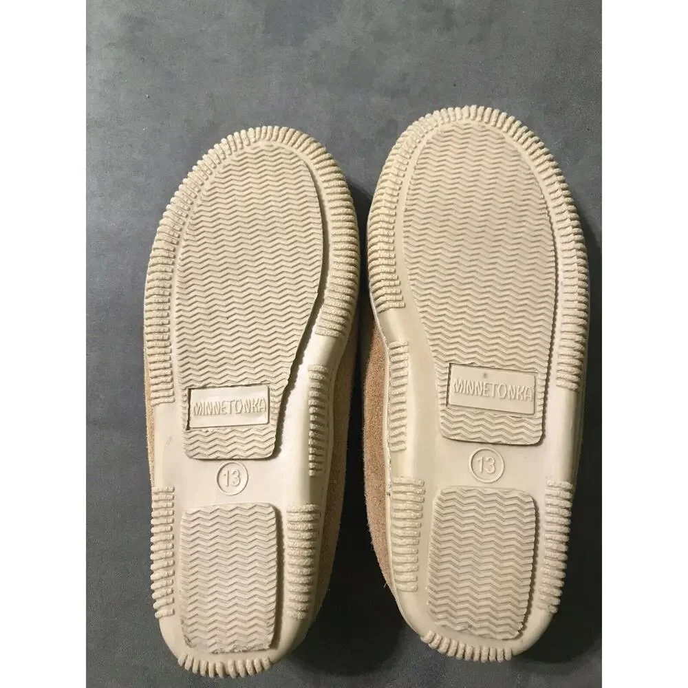 Minnetonka Moccasin Slippers Tan Suede Faux‎ Fur Lined Kids Size 13